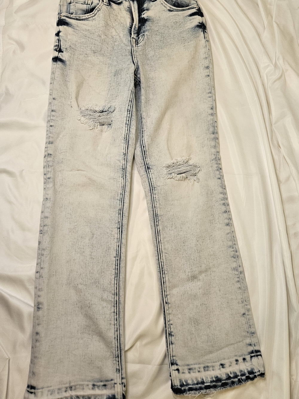 Risen Bleach Washed Light Gray Women's Straight Leg Jeans Distressed Size 3